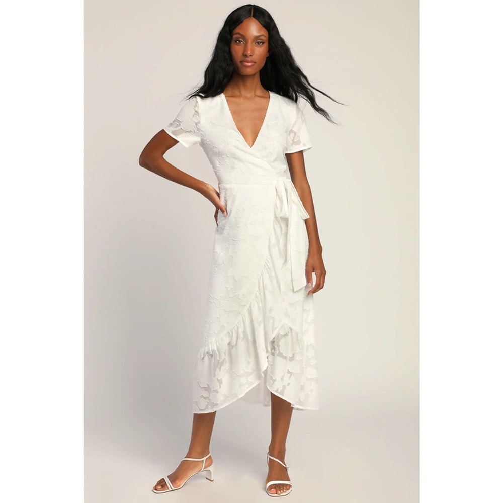 Lulu's Blissfully White Jacquard Short Sleeve Wrap Midi Dress Size Large